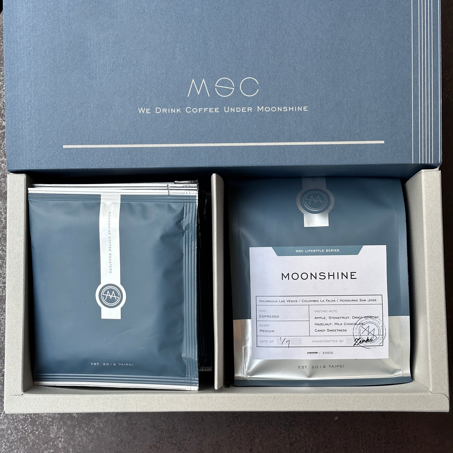禮盒 | 月光寶盒系列:MOONSHINE配方豆與咖啡耳掛包